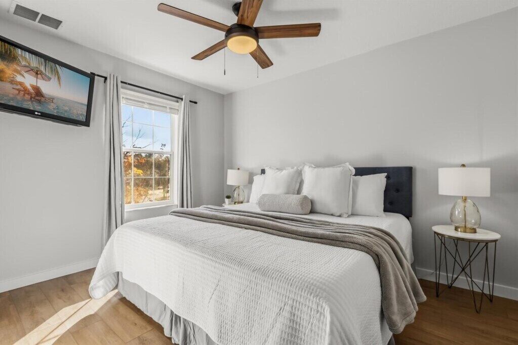 4 chambres, fer et planche à repasser, Wi-Fi, draps fournis