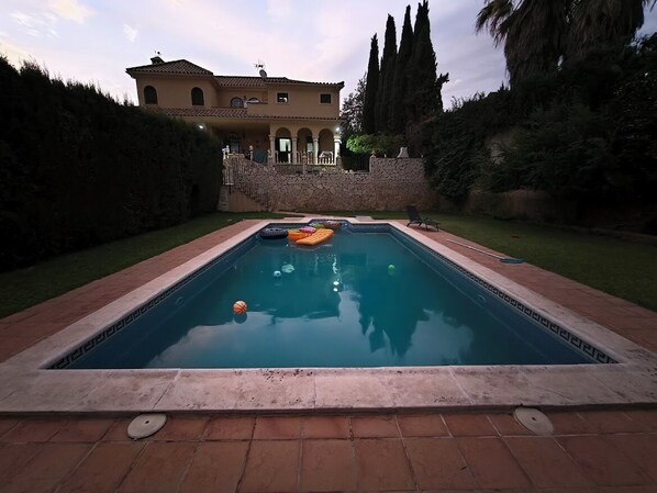 Pool