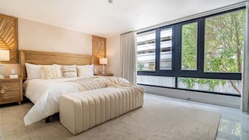 Quarto casal superluxo | Escrivaninha, ferros/tábuas de passar roupa, Wi-Fi de cortesia