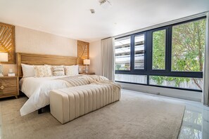 Habitación doble de lujo | Escritorio, tabla de planchar con plancha y wifi gratis 