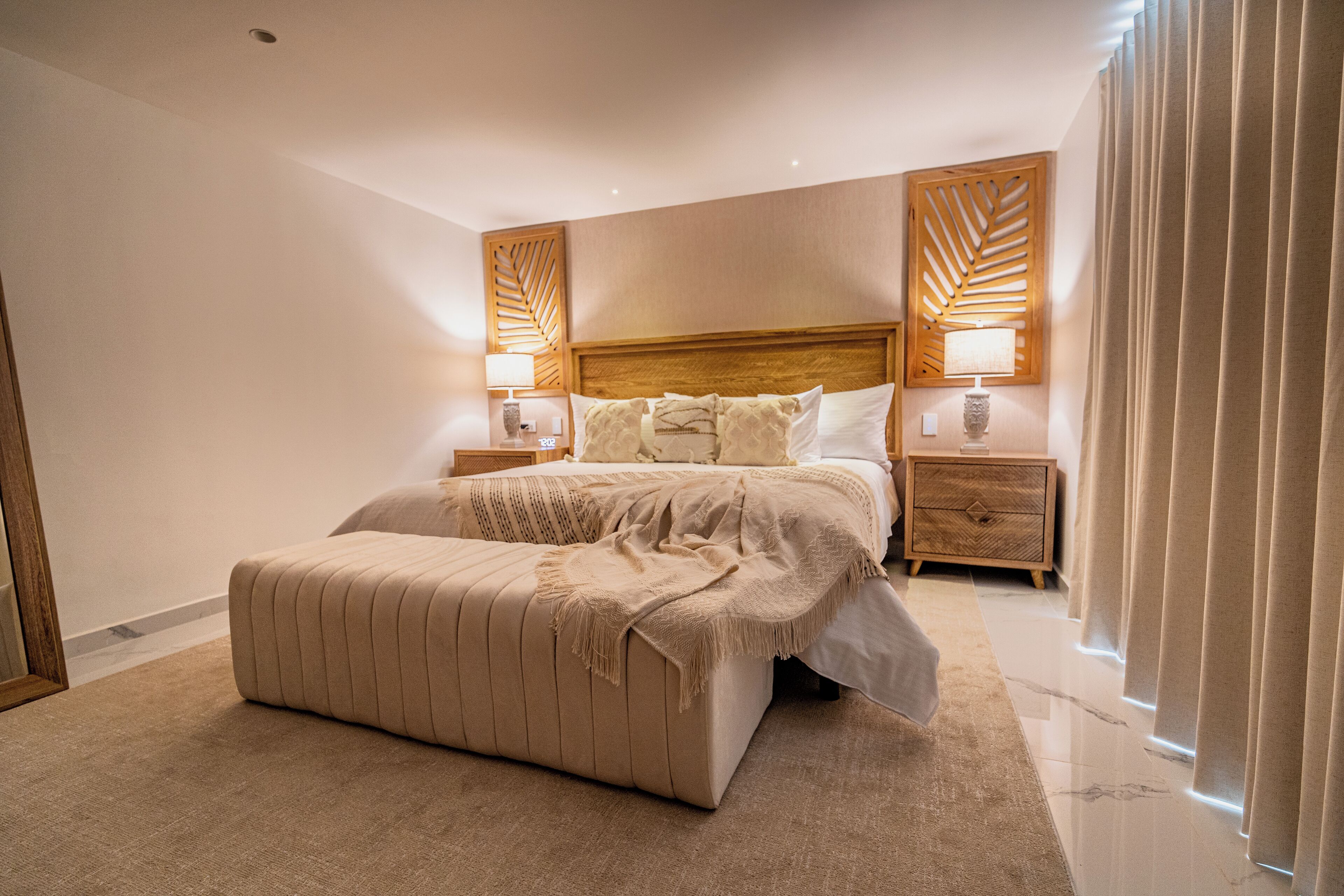 奢华双人房 | 办公桌、熨斗/熨衣板、免费 WiFi