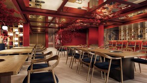 3 restaurantes; se sirven desayunos, comidas, cenas y brunch