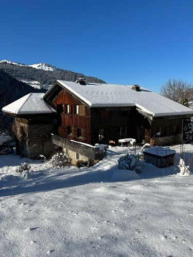 Les Encarnes - Traditional Luxury Les Gets Alpine Farm for large groups