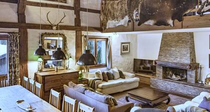Les Encarnes - Traditional Luxury Les Gets Alpine Farm for large groups