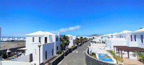 Exterior - Villa Clocló Playa Blanca, private heated pool, wifi, private parking (Playa Blanca)