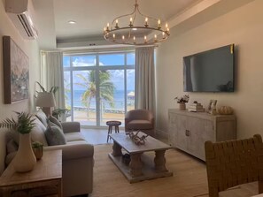 Living area - Styles Beach 2A - Luxury Beachfront Condo w/ Pool (San Pedro)