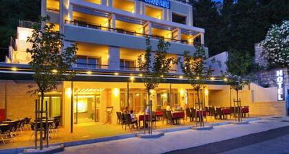 Standard Double Room With Private Bathroom 1