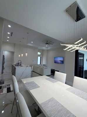 Dining - NEW The Spectacular Sunrise Lake View, Beautiful Home with Heater Salt pool. (Cape Coral)