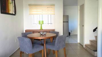 Superior House, 2 Bedrooms | Dining