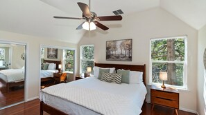 4 makuuhuonetta, silitysrauta/-lauta, Wi-Fi, vuodevaatteet