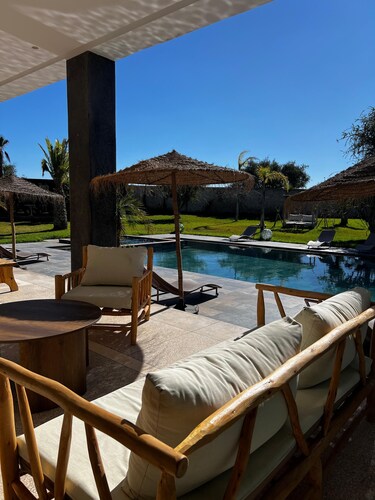 Villa Octagon-luxe with private pool& Hammam beldi-13 min from center Essaouira 