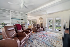 Smart TV - A welcoming lakefront home on a beautiful private beach and long range lake view (Lake Placid)