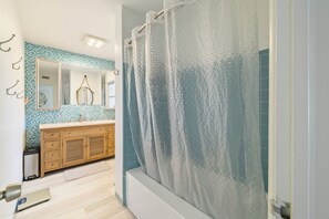 Shower, hair dryer, towels, soap - A welcoming lakefront home on a beautiful private beach and long range lake view (Lake Placid)