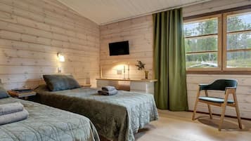 Twin Room, Private Bathroom, Garden View | Blackout drapes, iron/ironing board (on request), WiFi (free)