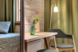 Cortinas blackout, tabla de planchar con plancha y wifi gratis