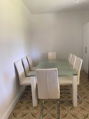 Dineren