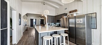 Beachfront Getaway: Fire Pit, Game Room & Views