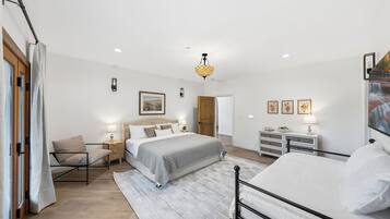 6 chambres, fer et planche Ă repasser, Wi-Fi, draps fournis