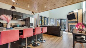 Rumah (4 Bedrooms) | Interior