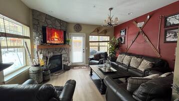 Smart TV, fireplace, table tennis, books
