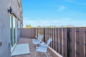 Terrace/patio - Spacious 3BR/Loft house in marvelous Northwest Tucson with 2 car garage (Tucson)