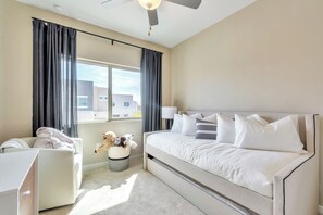 4 soverom, strykejern/-brett, wi-fi og sengetøy