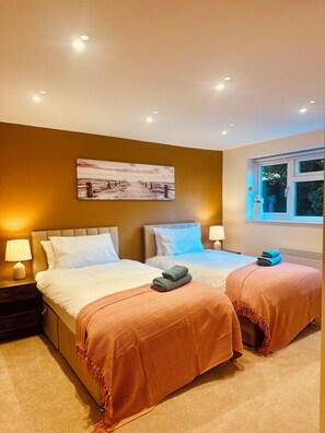 2 chambres, accès Internet, draps fournis