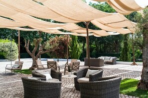 Terrace/patio - Relax in Nature-Inspired Haven w/Pool, Sauna, Dining | Near Ericeira Beach (Mafra)