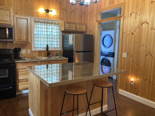 One bedroom cabin in Jefferson County, close to the Homochitto Forest.