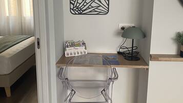 Comfort Apartment, City View | Living area