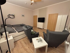 1 Schlafzimmer, WLAN, Bettwäsche