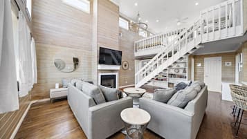 Televisio, videopelejä, kirjoja, videokirjasto