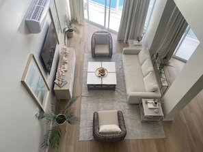 Smart TV - Styles Beach 2B - Multi Level Ocean View Condo (San Pedro)