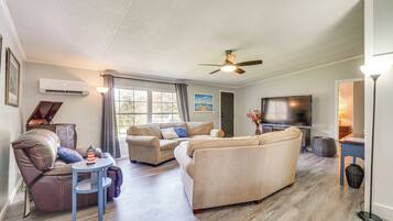 Televisie en een open haard