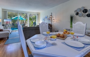 Dining - MyStay at 3070 Seascape | 3-BR @ Pool, Near Beach in S. Forest, Close to Coligny! (Hilton Head Island)