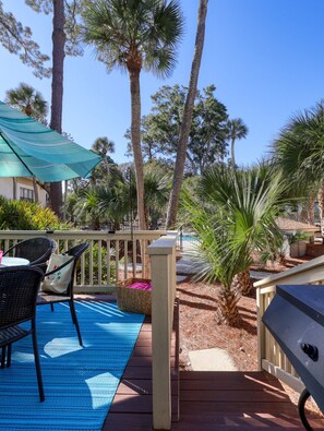 Terrace/patio - MyStay at 3070 Seascape | 3-BR @ Pool, Near Beach in S. Forest, Close to Coligny! (Hilton Head Island)