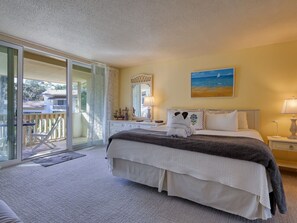 3 bedrooms, desk, iron/ironing board, travel cot - MyStay at 3070 Seascape | 3-BR @ Pool, Near Beach in S. Forest, Close to Coligny! (Hilton Head Island)