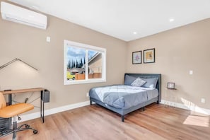 3 slaapkamers, een strijkplank/strijkijzer, gratis wifi, beddengoed