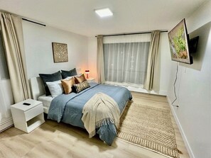 6 bedrooms, iron/ironing board, free WiFi, bed sheets - Hines Villa in Wisconsin Dells (Wisconsin Dells)