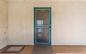 Exterior detail - Cherie’s Cozy Oceanside Condo-3 Pools-Sapphire (St Thomas)