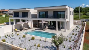 Pool - Elysium Escape Villa by aneo travel (Kosinožići)
