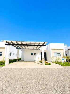 Exterior - Seahaven | Pool, Rooftop, & Sleeps up to 7 (Sosúa)