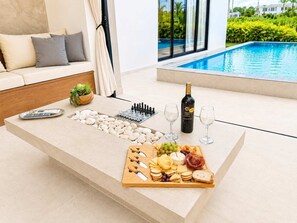 Pool - Bali Villa | Sunken Lounge & 3 King Beds in SOV (Sosúa)