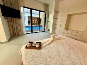3 chambres, fer et planche à repasser, Wi-Fi, draps fournis