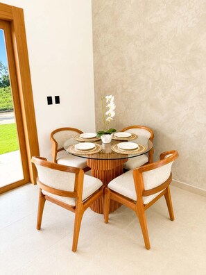 Dining - Bali Villa | Sunken Lounge & 3 King Beds in SOV (Sosúa)