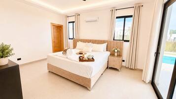 3 bedrooms, iron/ironing board, travel crib, WiFi