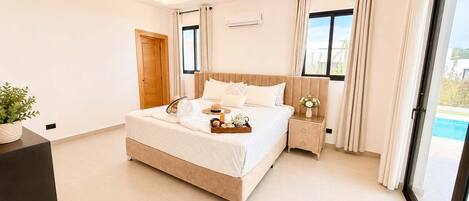 3 bedrooms, iron/ironing board, travel crib, WiFi