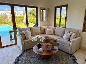 TV, offices - Villa Caracol in Sosua Ocean Village Santa Fe (Sosúa)