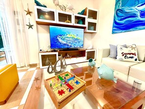 TV, stereo, offices - Sea La Vie Villa in Oceanfront Sosua Ocean Village (Sosúa)