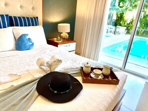 4 bedrooms, iron/ironing board, travel cot, WiFi - Sea La Vie Villa in Oceanfront Sosua Ocean Village (Sosúa)